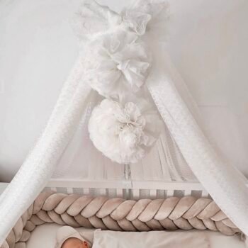 Retro tulle white bed canopy with 2 pom-poms (main image)