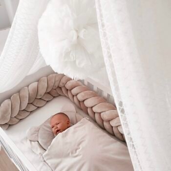 Bed canopy retro tulle white with 2 pompoms Additional image-1