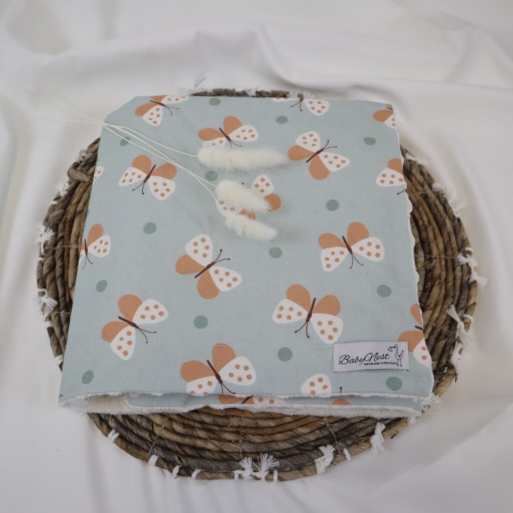 Premium Minky Butterflies cuddly blanket (additional image 2)