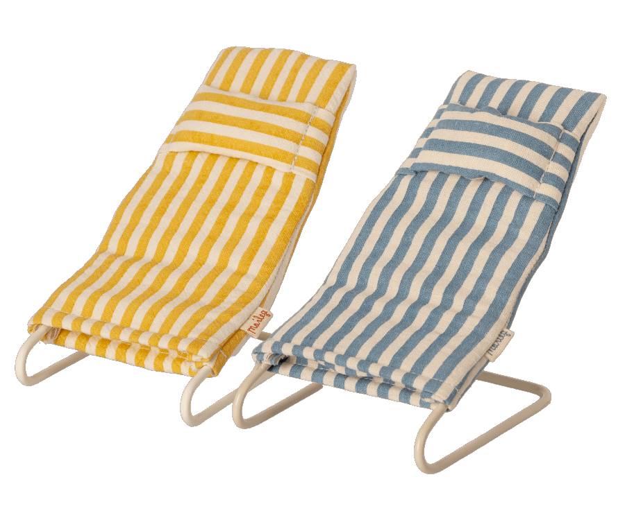 11-1407-00_1-900×750-resize-fill.png Maileg-Strand Stuhl Set, Maus Hauptbild