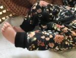 Strampler|Premium GOTS Baumwolle|Vintage Flowers Zusatzbild-2
