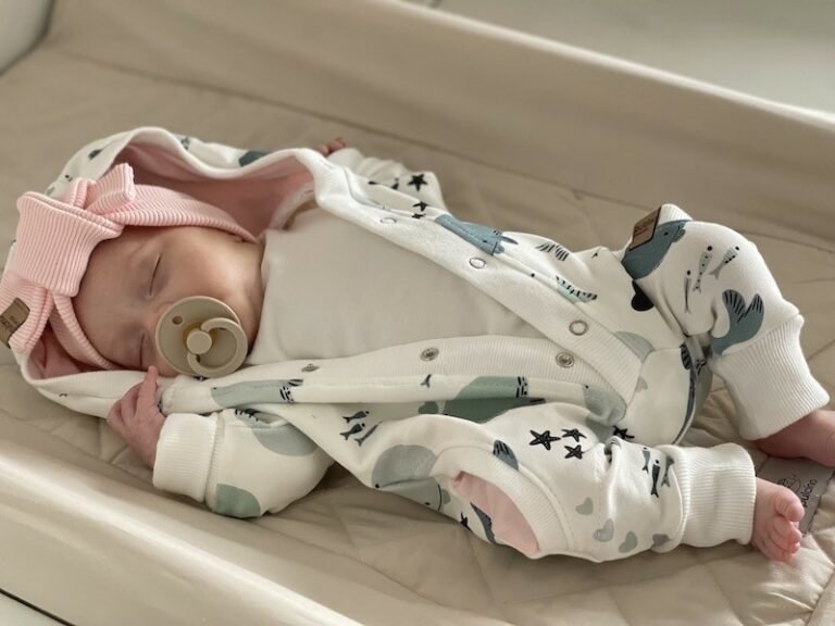 Jumpsuit |Premium GOTS Baumwolle|Whales Hauptbild