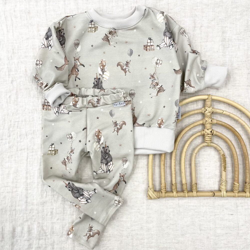 Completo per neonati | Felpa e pantaloni | Cotone GOTS | Immagine principale per feste