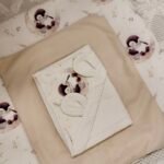 Badtuch mit Kapuze | Waffel| Penguin Fly to the Moon Hauptbild