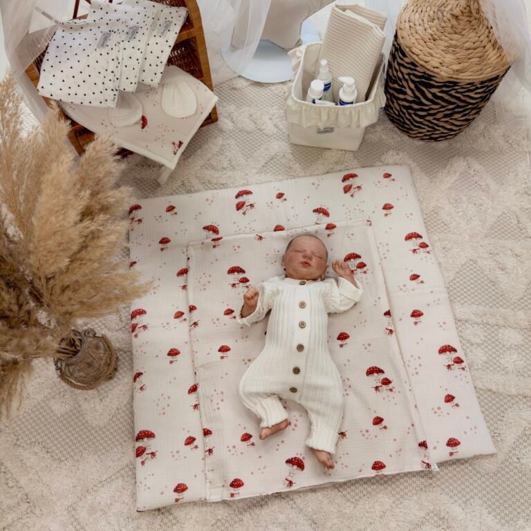 Wickelauflage Velvet Inklusive Abnehmbare Wasserdichte Unterlage | Happy Mushrooms Hauptbild