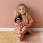 La piccola bambola olandese Evi, da coccolare (immagine aggiuntiva 2)