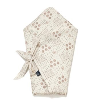 Coperta avvolgente BANDANA CREAM - S - 75 x 75 cm_Immagine principale
