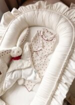 Babynest Velvet mit Rüsche Cream – Bild 2