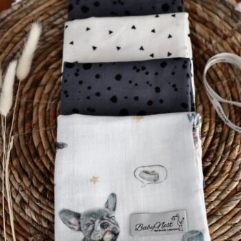 Set di 4 panni in mussola di alta qualità, con stampa di un bulldog francese.