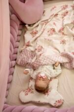 Set Kuscheldecke Kissen |Premium Musselin-Minky|Fall Roses – Image 3