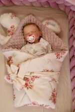 Set Einschlagdecke & Kissen | Premium Ultra Soft Muslin|TOG 2.5|Fall Roses – Image 4